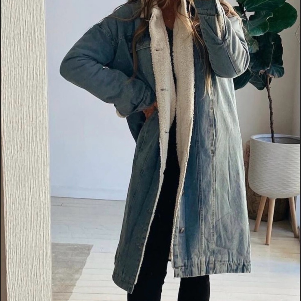 Aritzia TNA long sherpa denim jacket